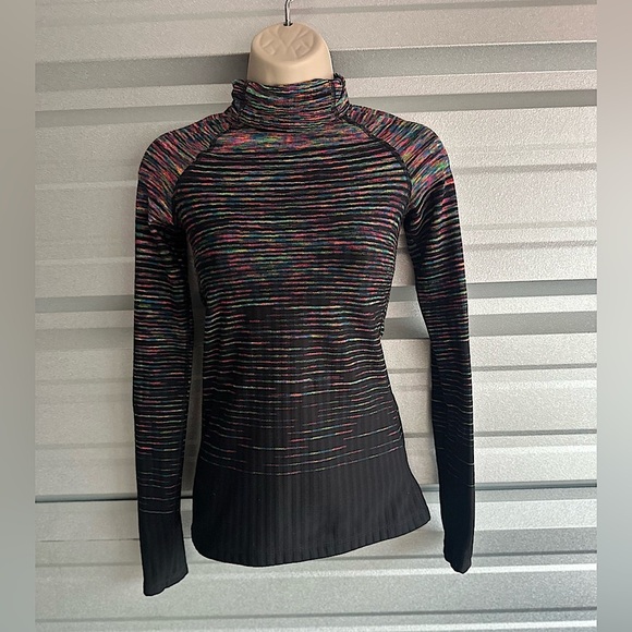 Women's Multi-Color NIKE Pro Hyperwarm Long Sleeve Fitted Activewear Top Size XS - Picture 1 of 10